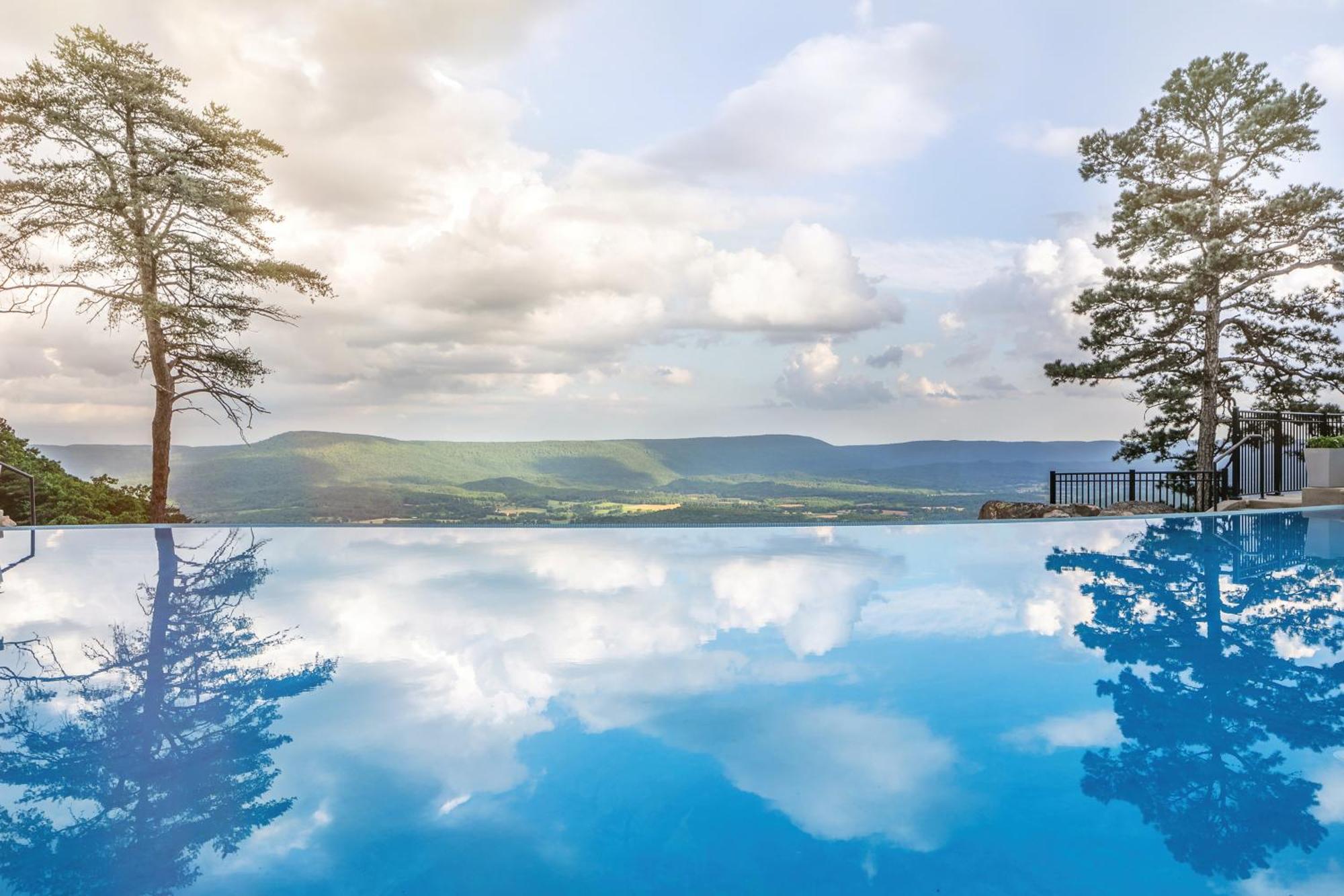 Cloudland At Mclemore Resort Lookout Mountain, Curio By Hilton Rising Fawn Exterior photo